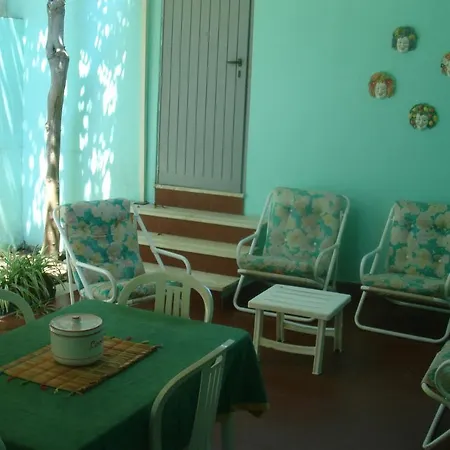 Casa vacanze Casa Girasole Sulla Spiaggia 3 *